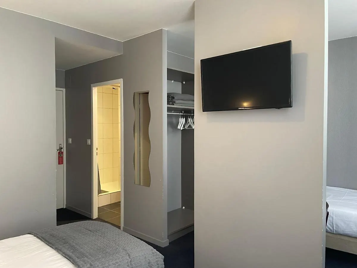 Logis Hotel Castel De Mirambel Lourdes France